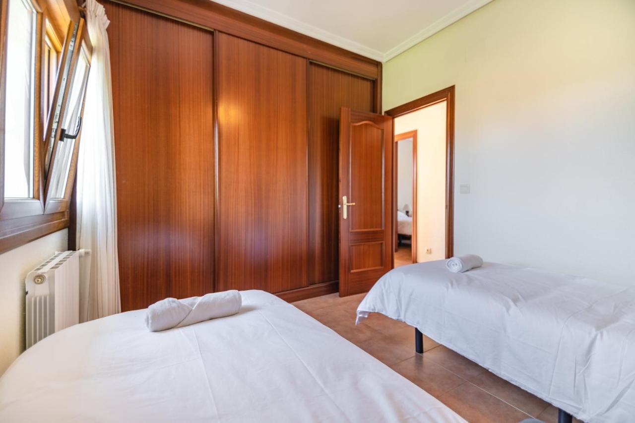 Apartamentos Privados Con Jardin Y Barbacoa Compartida En Ларедо Экстерьер фото