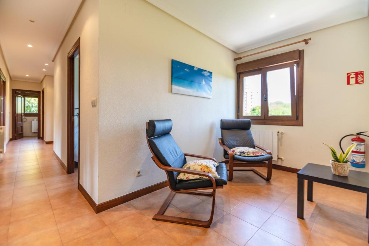 Apartamentos Privados Con Jardin Y Barbacoa Compartida En Ларедо Экстерьер фото