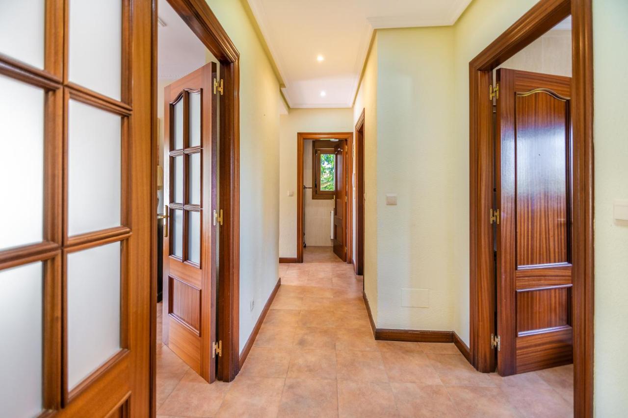 Apartamentos Privados Con Jardin Y Barbacoa Compartida En Ларедо Экстерьер фото