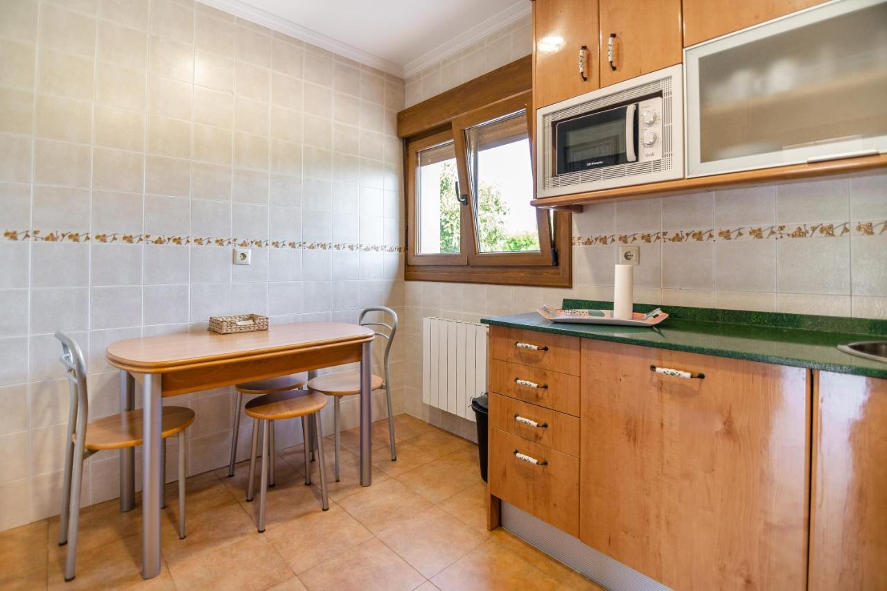 Apartamentos Privados Con Jardin Y Barbacoa Compartida En Ларедо Экстерьер фото