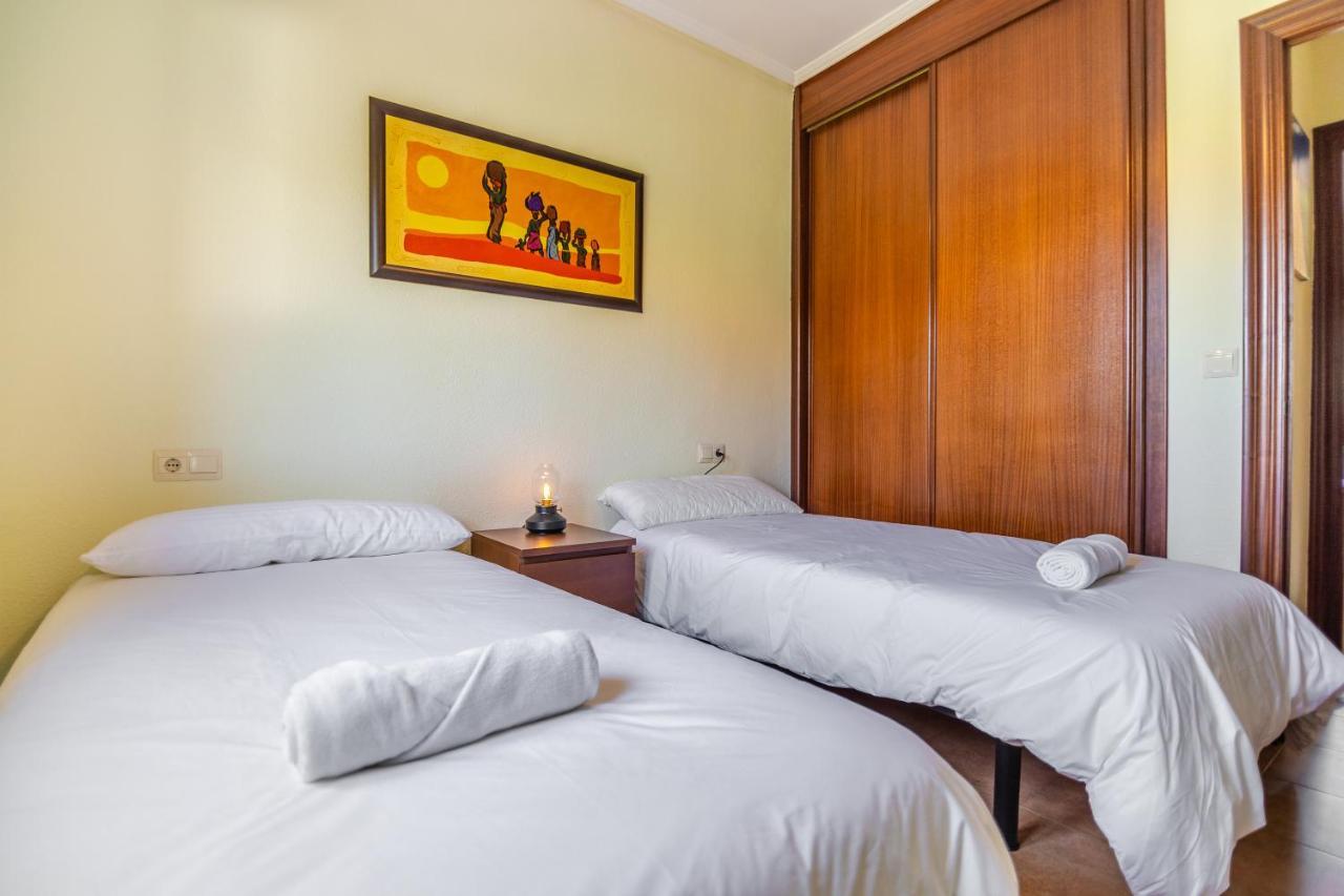 Apartamentos Privados Con Jardin Y Barbacoa Compartida En Ларедо Экстерьер фото
